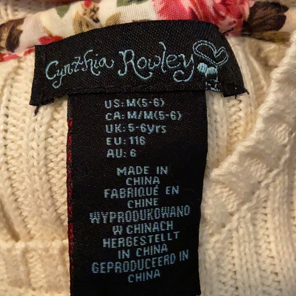 Cynthia Rowley Cream Sweater and Faux Fur Vest Set - Picture 6 of 6